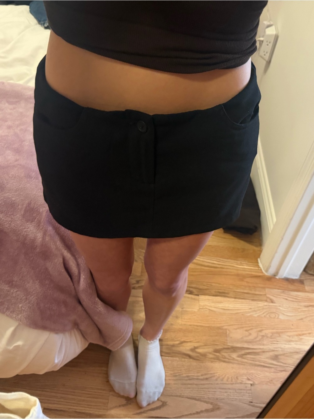 Brandy Melville mini skirt